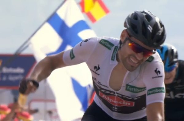 Tom Dumoulin famózní v 9. etapě