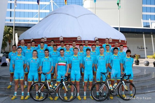 Stáj Astana čelí hrozbě odebrání licence WorldTour