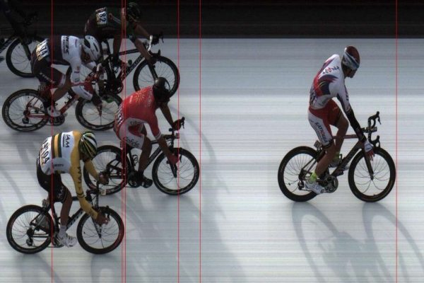 Clov fotografie prvn etapy zvodu Paris-Nice 2015