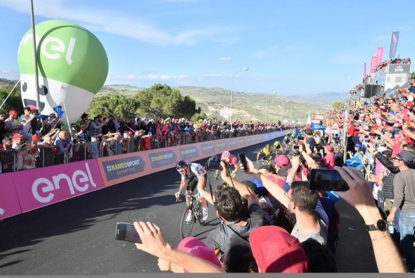 Tim Wellens vyhrl 4. etapu Giro d´Italia