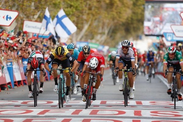 Nacer Bouhanni z Cofidisu vyhrl 6. etapu Vuelty