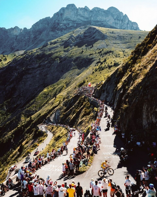 TDF_Tadej_atak