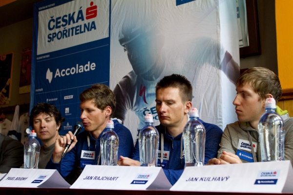 esk spoitelna Accolade 2015