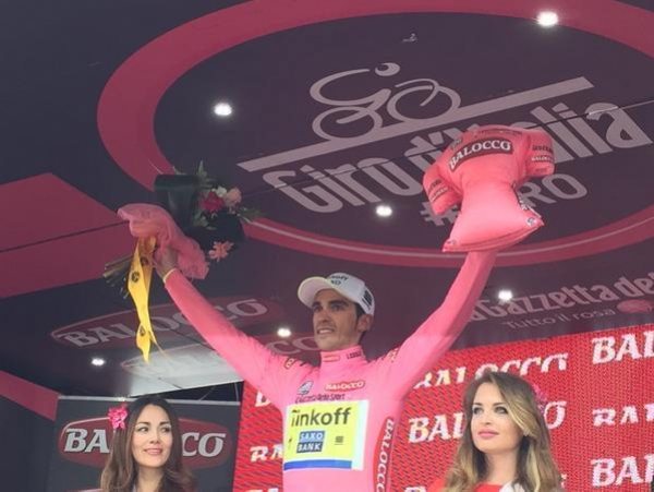 Maglia Rosa zstala Albertu Contadorovi