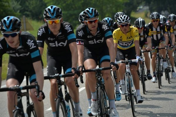 Team Sky udrel lut dres Petera Kennaugha